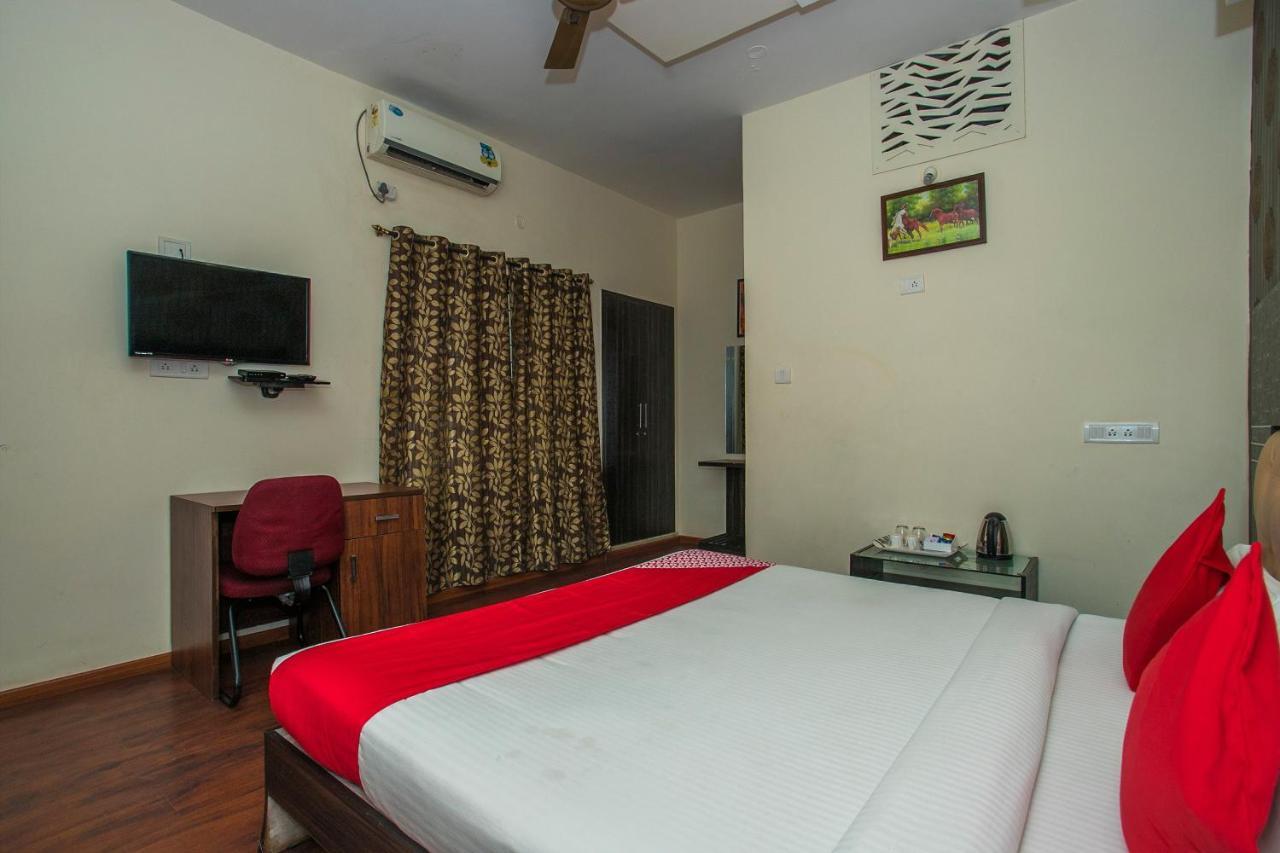 Hotel Venkat Presidency 班加罗尔 外观 照片