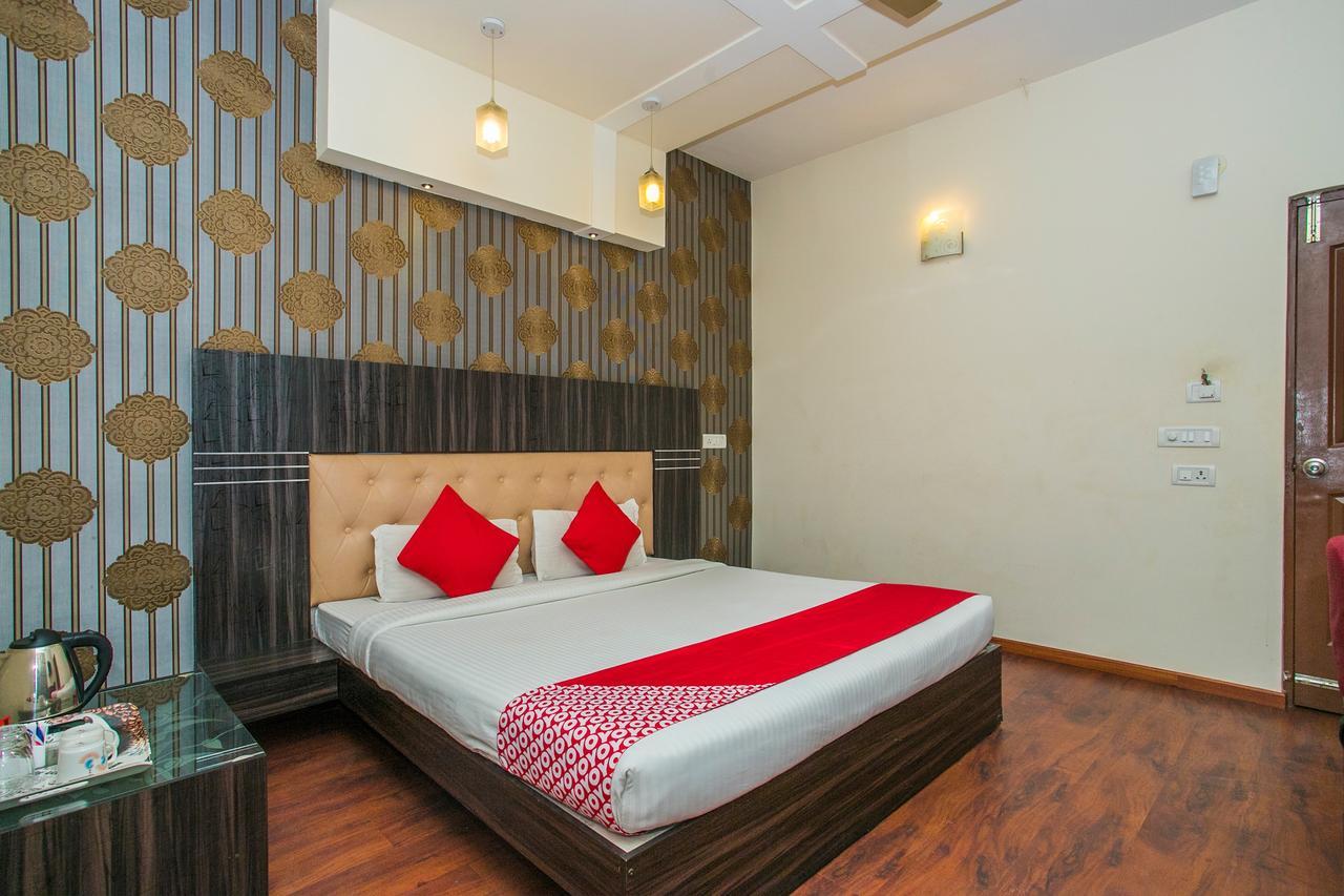 Hotel Venkat Presidency 班加罗尔 外观 照片