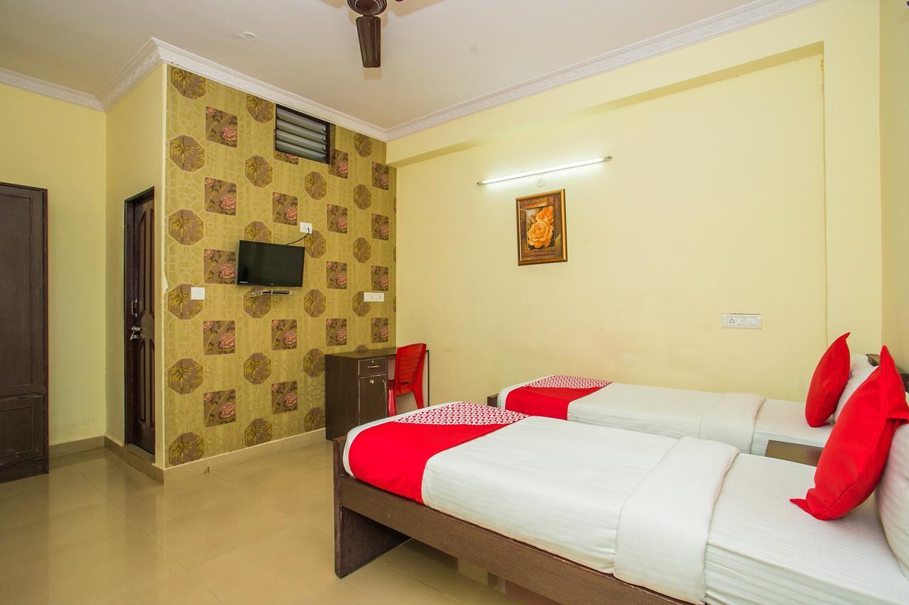 Hotel Venkat Presidency 班加罗尔 外观 照片