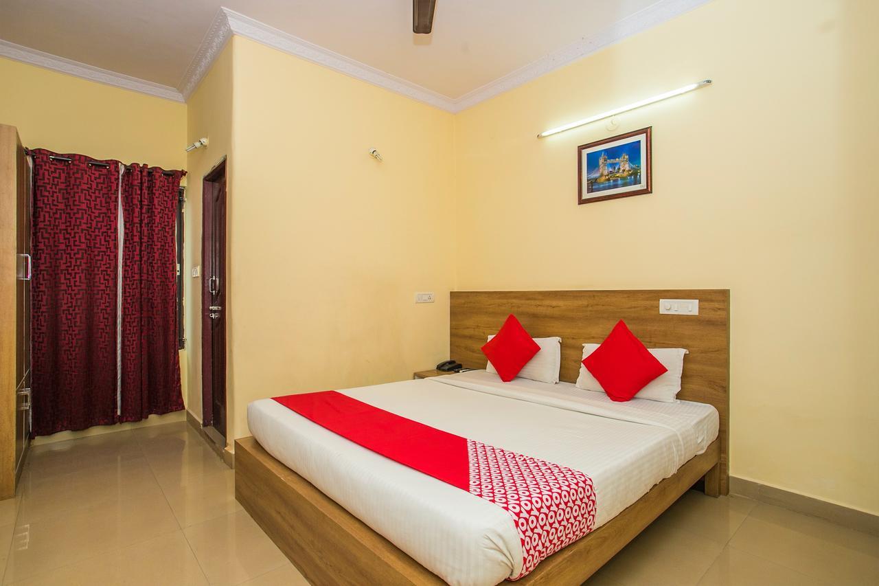 Hotel Venkat Presidency 班加罗尔 外观 照片