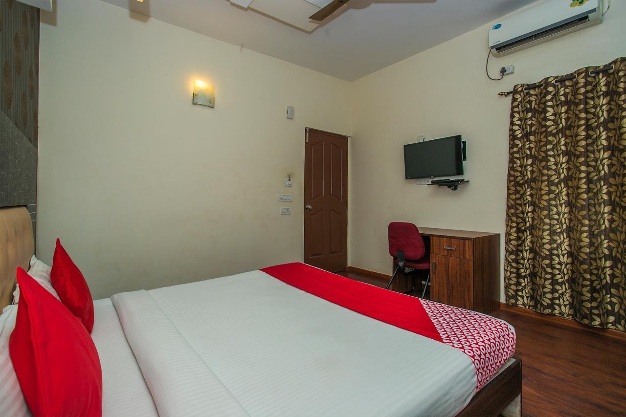 Hotel Venkat Presidency 班加罗尔 外观 照片